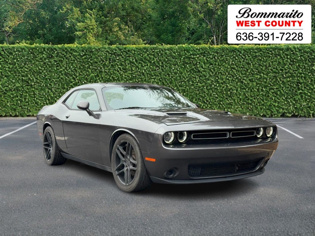 2016 Dodge Challenger 2dr Cpe SXT