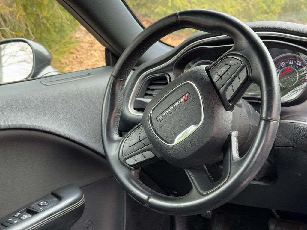 2016 Dodge Challenger 2dr Cpe SXT