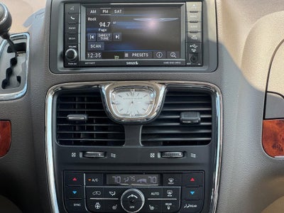 2015 Chrysler Town & Country 4dr Wgn Touring-L