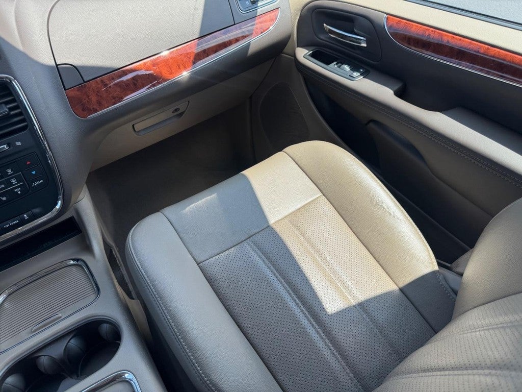 2015 Chrysler Town & Country 4dr Wgn Touring-L