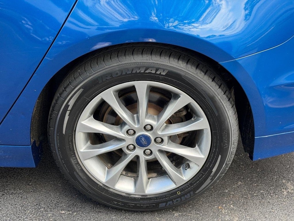 2017 Ford Fusion SE FWD