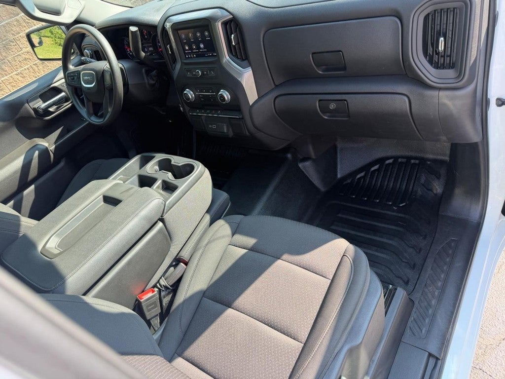 2024 GMC Sierra 1500 4WD Reg Cab 126" Pro