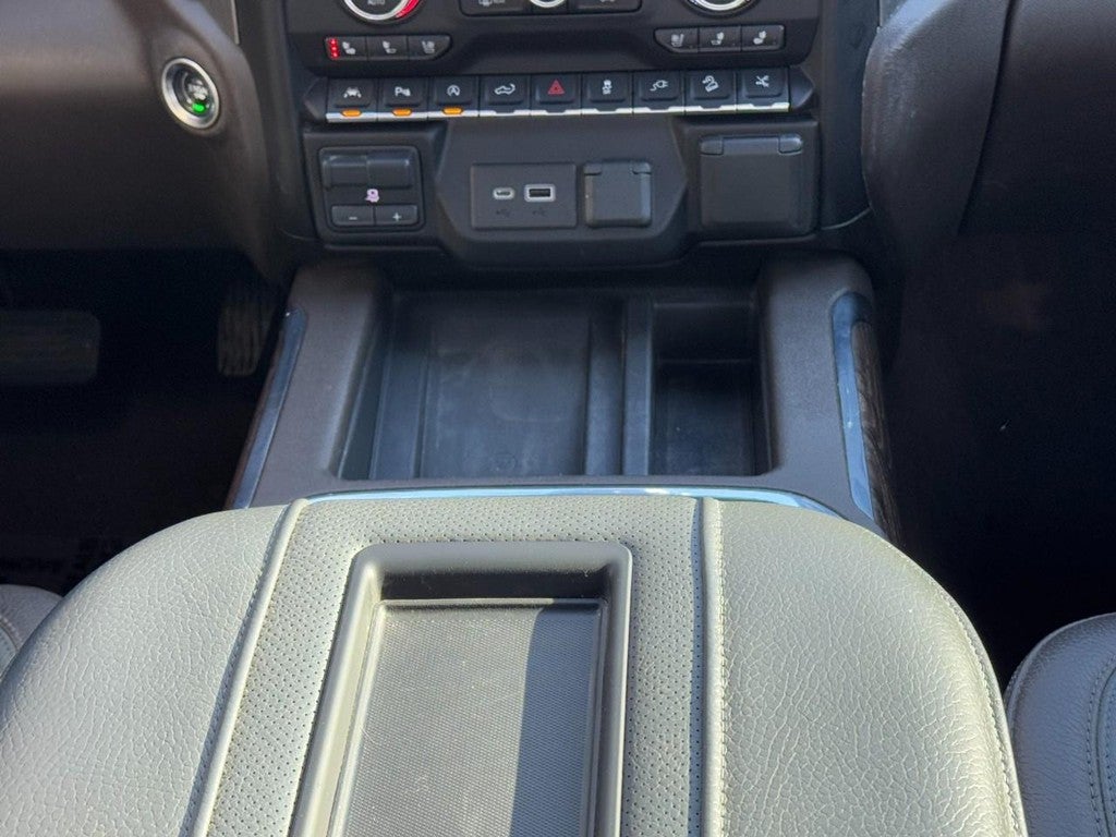 2021 GMC Sierra 1500 4WD Crew Cab 147" Denali