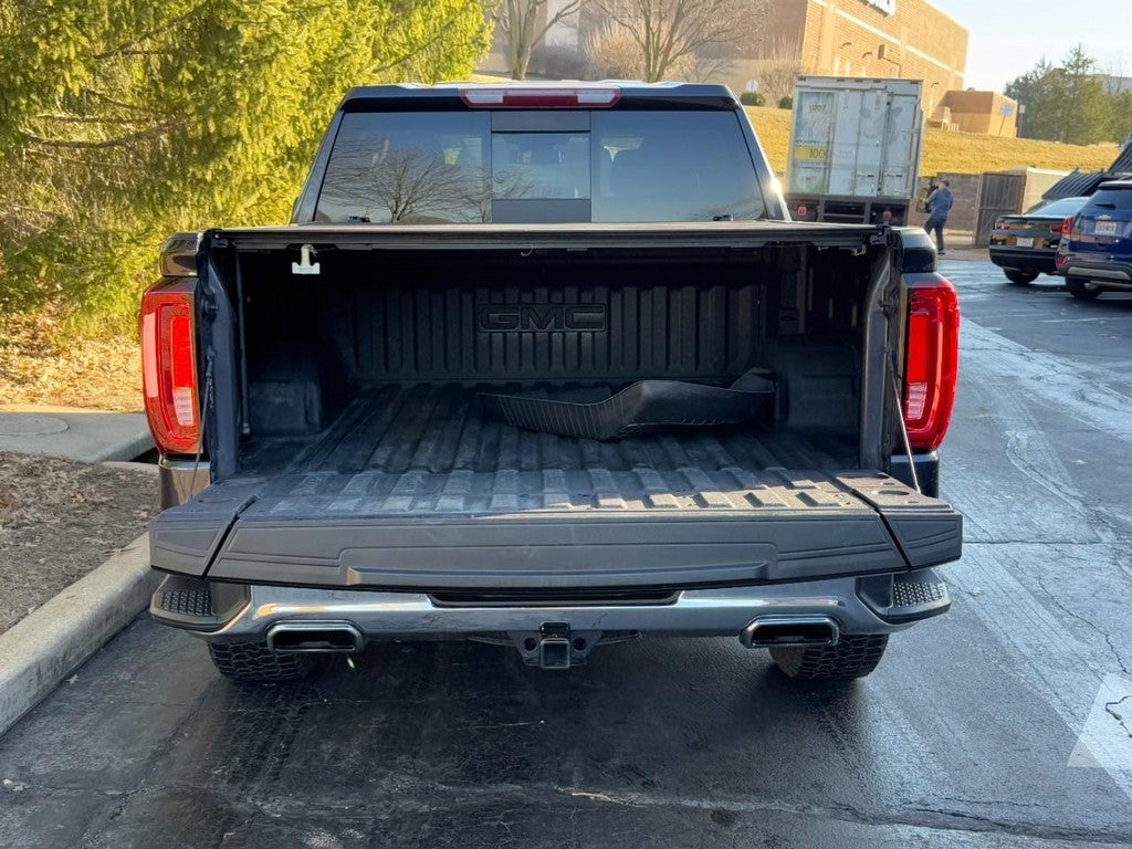2023 GMC Sierra 1500 4WD Crew Cab 147" SLT
