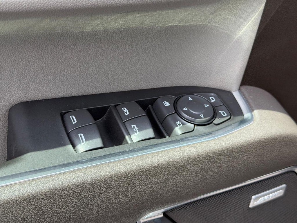2026 GMC Sierra 1500 4WD Crew Cab 147" SLT