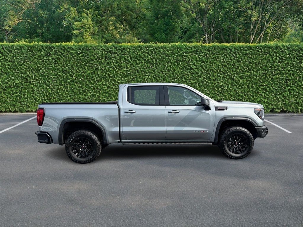 2023 GMC Sierra 1500 4WD Crew Cab 147" AT4X