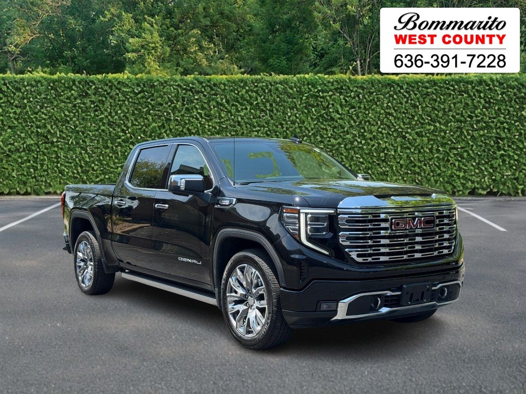 2023 GMC Sierra 4WD Crew Cab Short Box Denali's photo