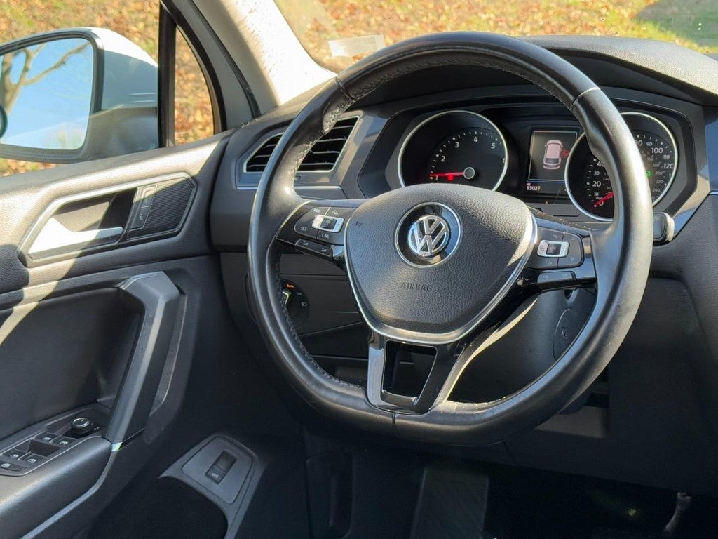 2018 Volkswagen Tiguan 2.0T SEL FWD