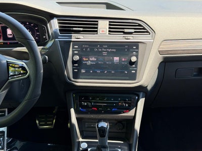 2024 Volkswagen Tiguan 2.0T SEL R-Line 4MOTION