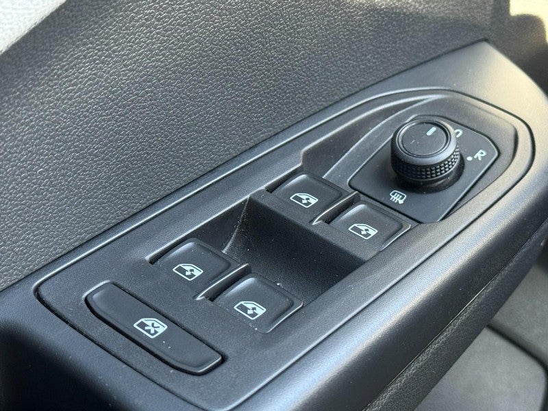 2023 Volkswagen Taos SE 4MOTION