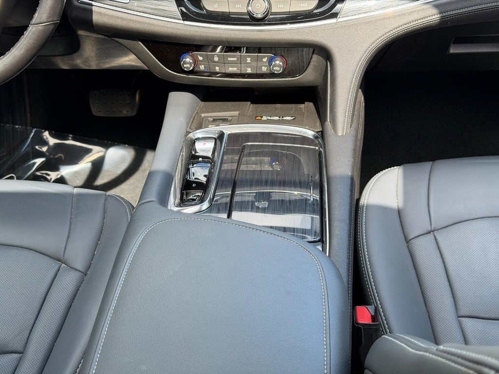 2022 Buick Enclave FWD 4dr Premium
