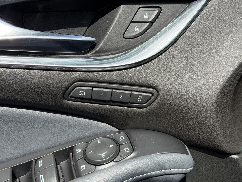 2022 Buick Enclave FWD 4dr Premium