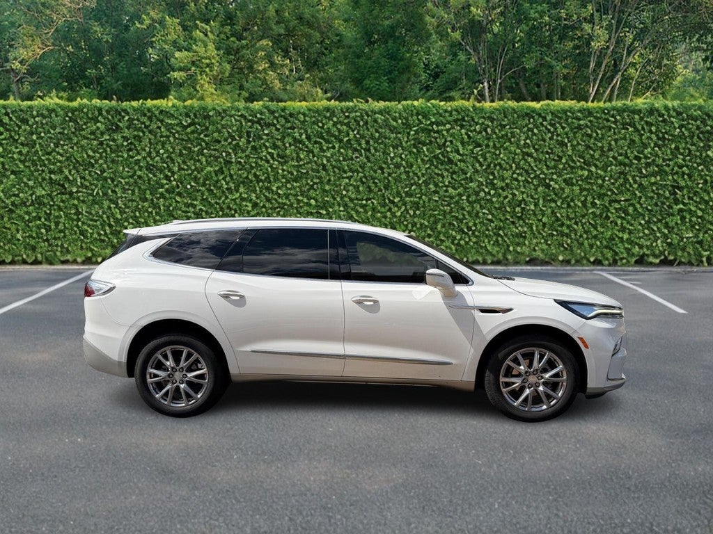 2022 Buick Enclave FWD 4dr Premium