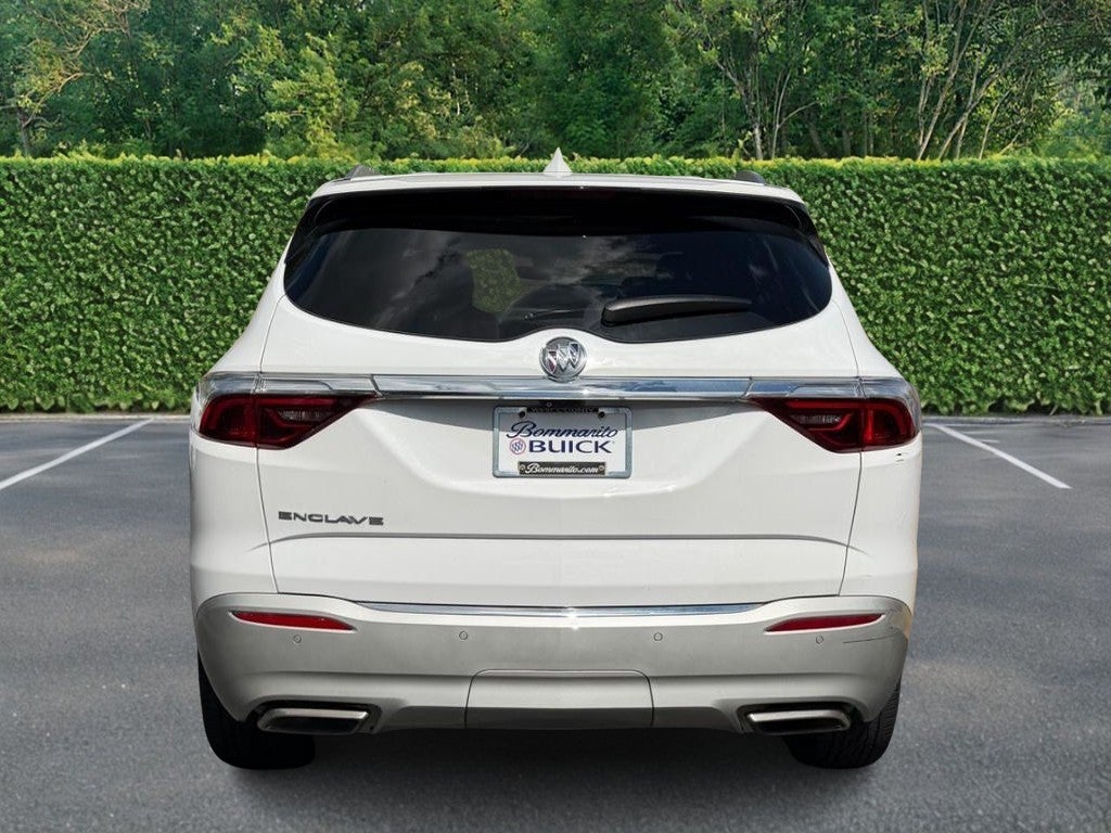 2022 Buick Enclave FWD 4dr Premium