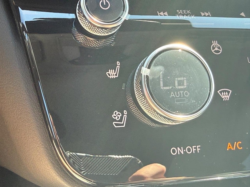 2027 INFINITI QX60 LUXE FWD