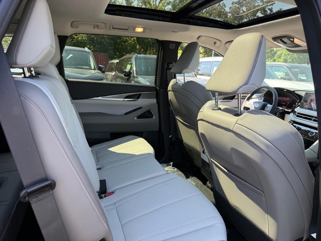 2027 INFINITI QX60 LUXE AWD