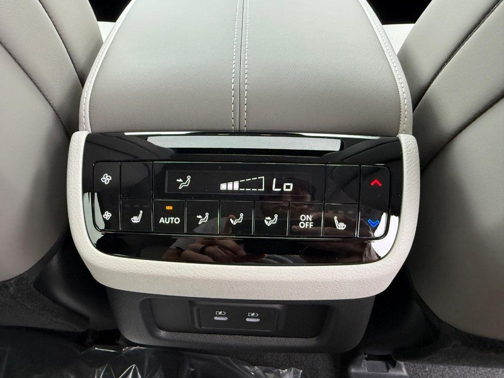 2027 INFINITI QX60 LUXE AWD