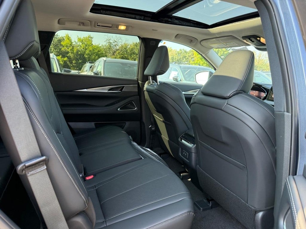2027 INFINITI QX60 LUXE AWD