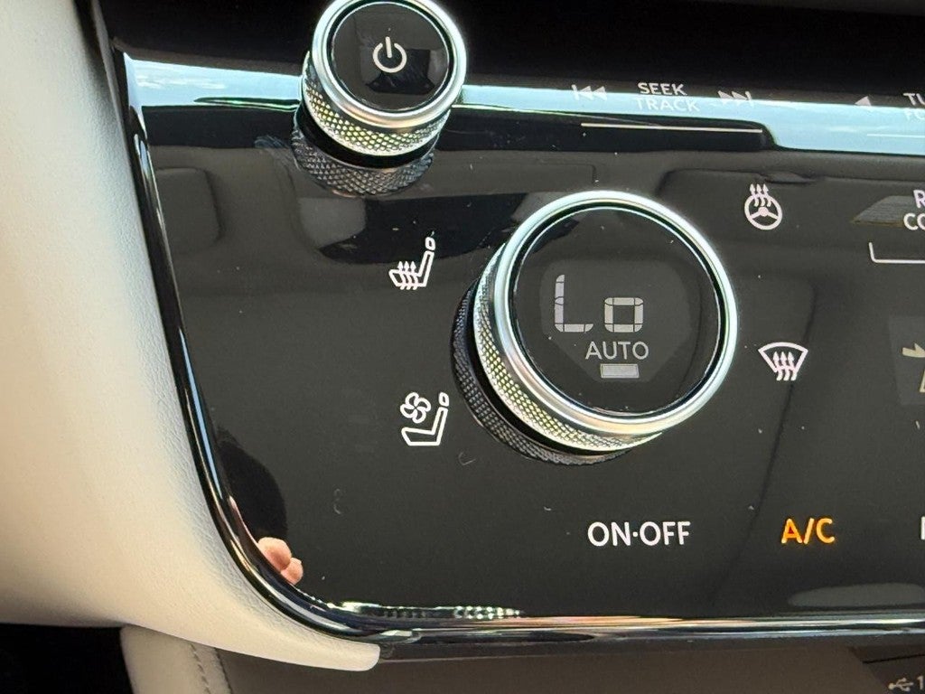 2027 INFINITI QX60 LUXE AWD