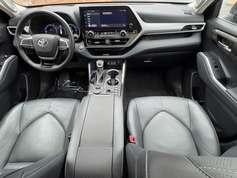 2023 Toyota Highlander AWD (Natl)