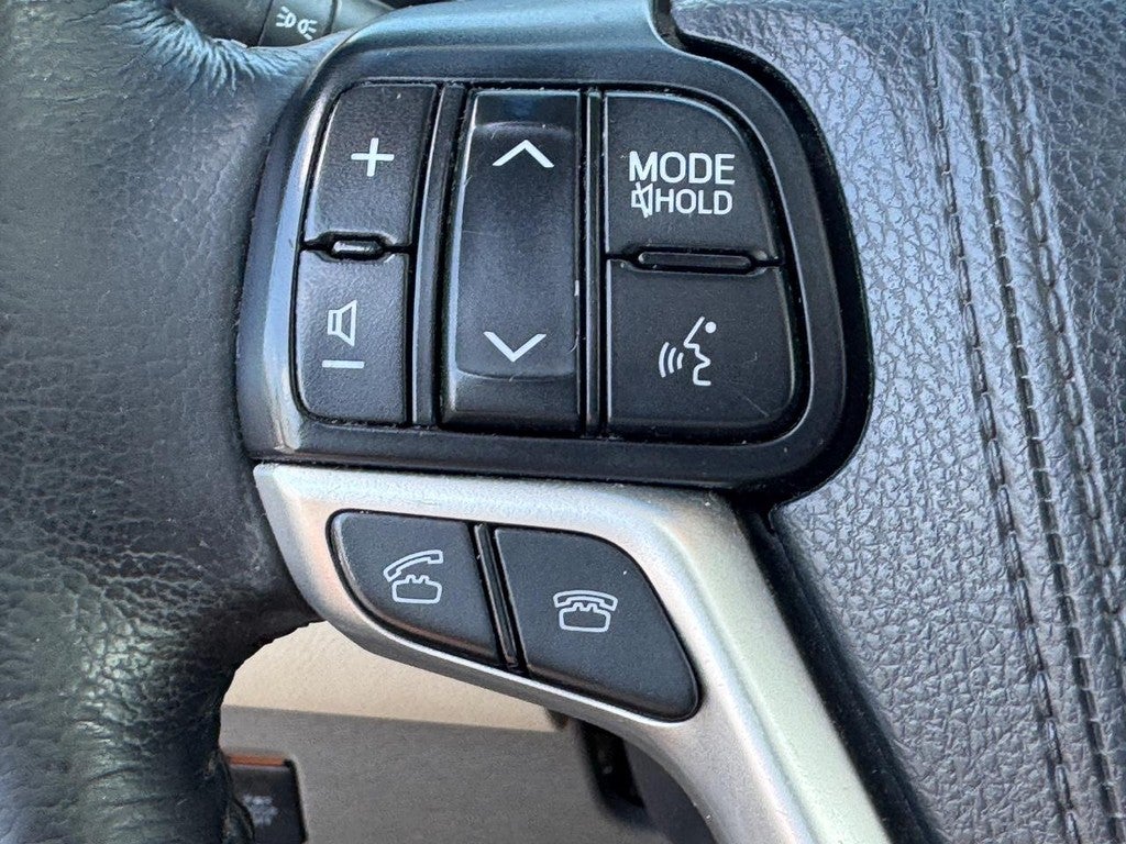 2015 Toyota Sienna 5dr 8-Pass Van XLE FWD (Natl)