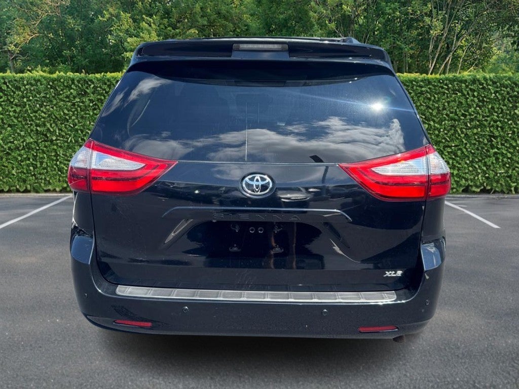 2015 Toyota Sienna 5dr 8-Pass Van XLE FWD (Natl)