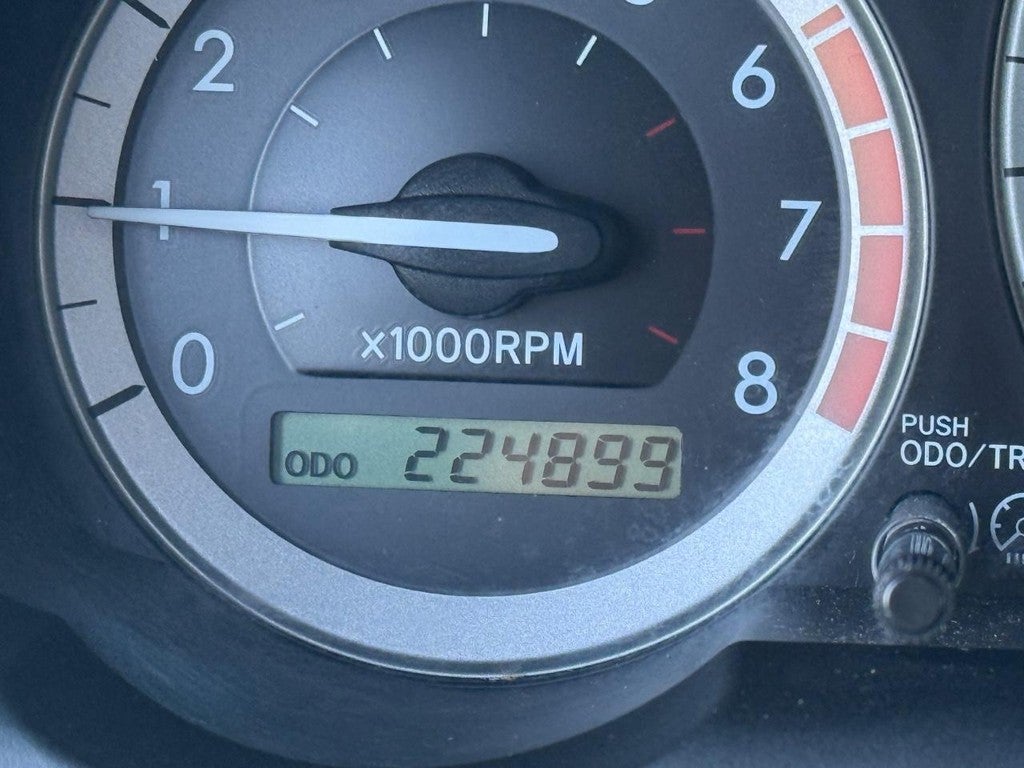2005 Toyota Sienna 5dr CE FWD 7-Passenger (Natl)