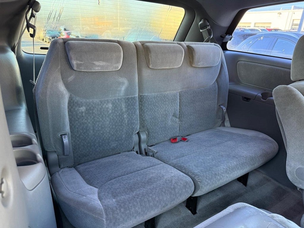 2005 Toyota Sienna 5dr CE FWD 7-Passenger (Natl)