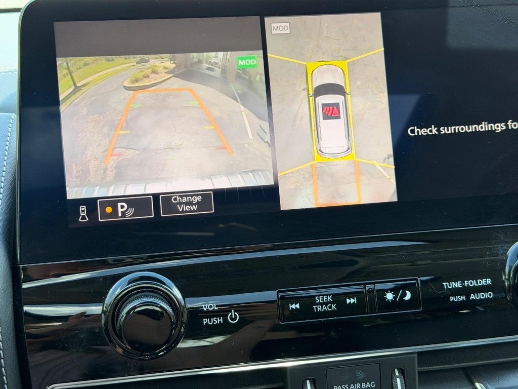 2022 INFINITI QX80 LUXE AWD