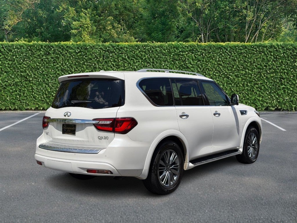 2022 INFINITI QX80 LUXE AWD