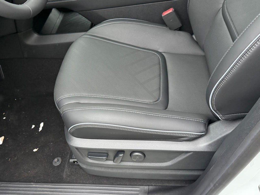 2027 INFINITI QX80 LUXE AWD