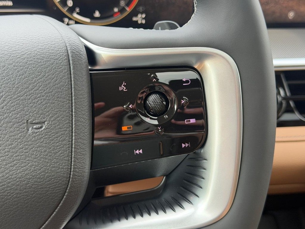 2027 INFINITI QX80 LUXE AWD