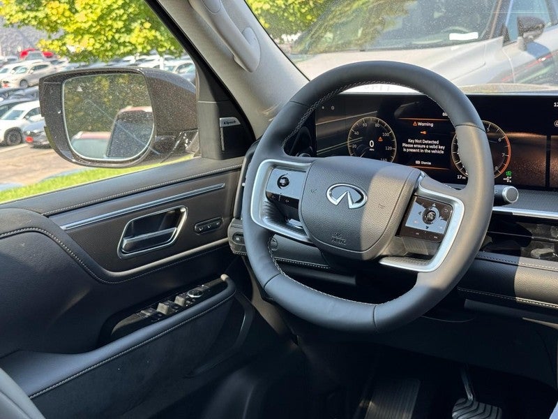 2026 INFINITI QX80 LUXE AWD