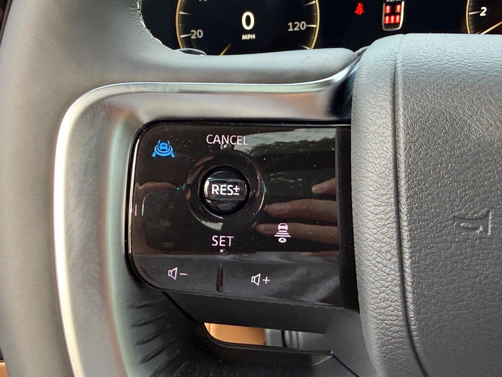 2027 INFINITI QX80 LUXE AWD