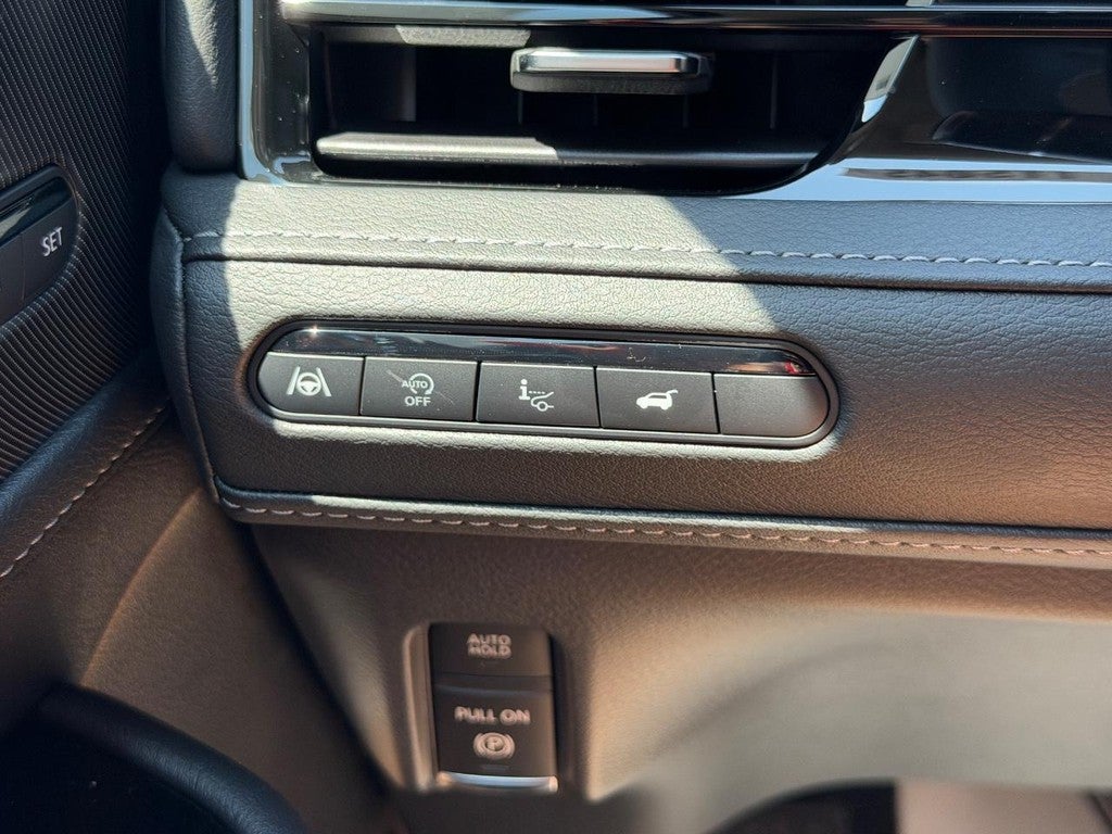 2027 INFINITI QX80 LUXE AWD