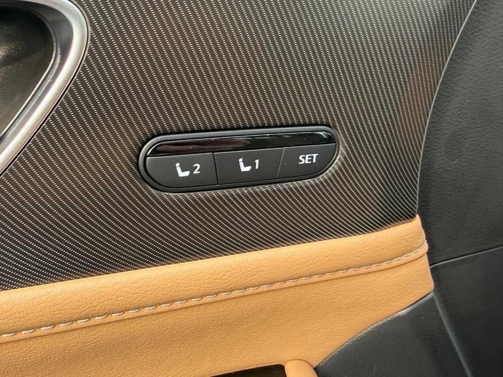 2027 INFINITI QX80 LUXE AWD