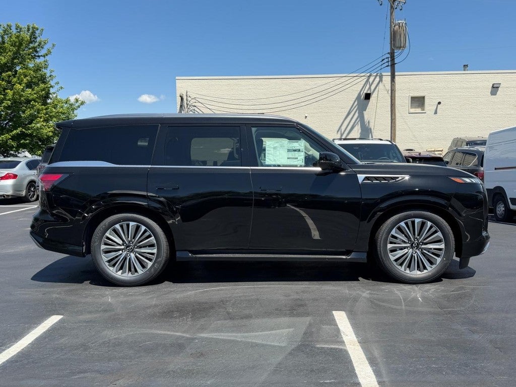 2026 INFINITI QX80 LUXE AWD