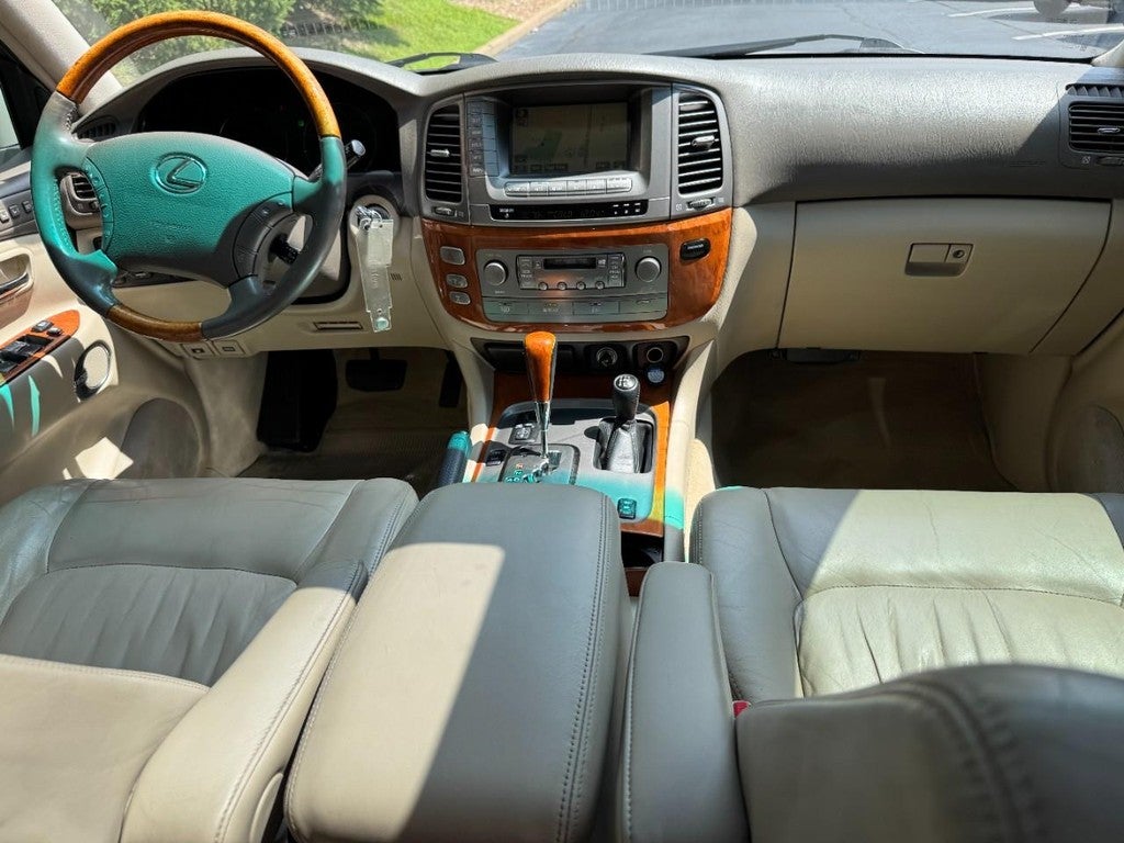 2005 Lexus LX 470 4dr SUV