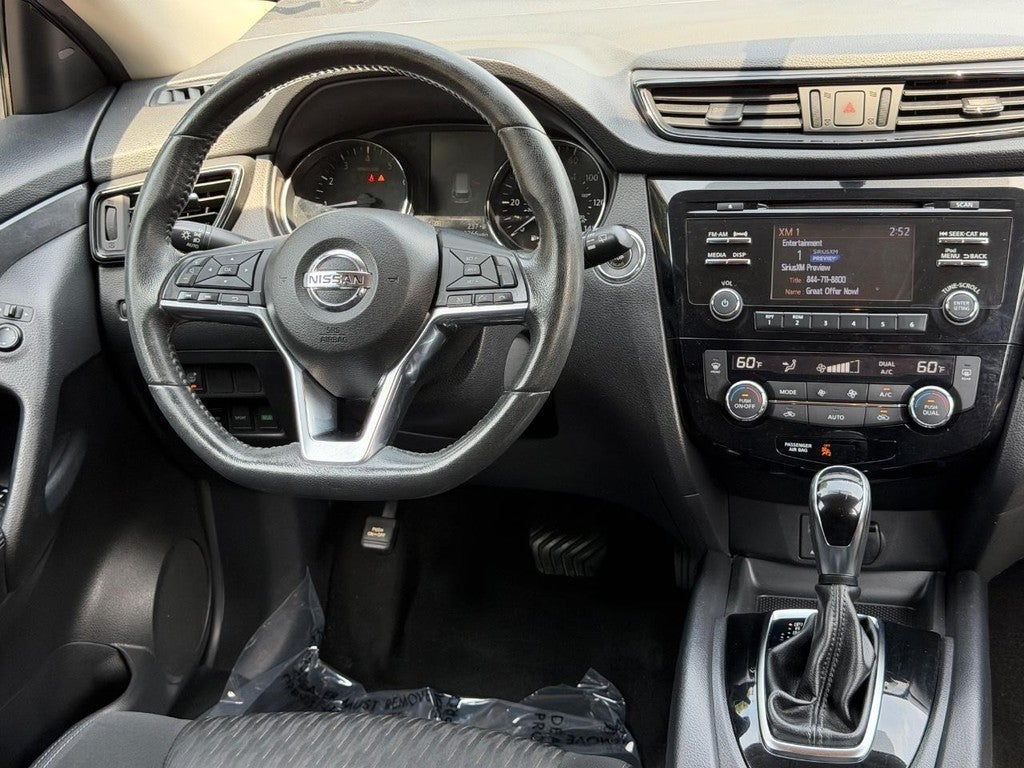 2017 Nissan Rogue AWD SV