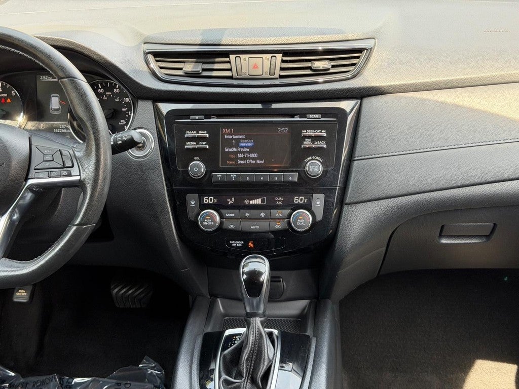 2017 Nissan Rogue AWD SV