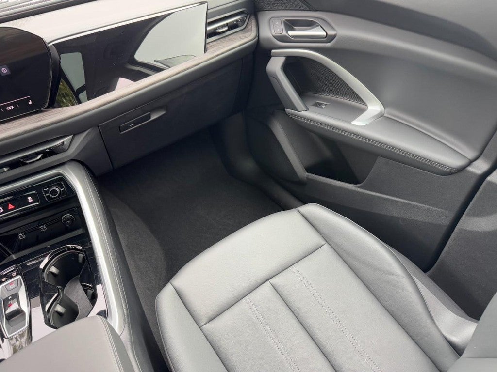 2025 Audi Q5 Premium 2.0 TFSI quattro