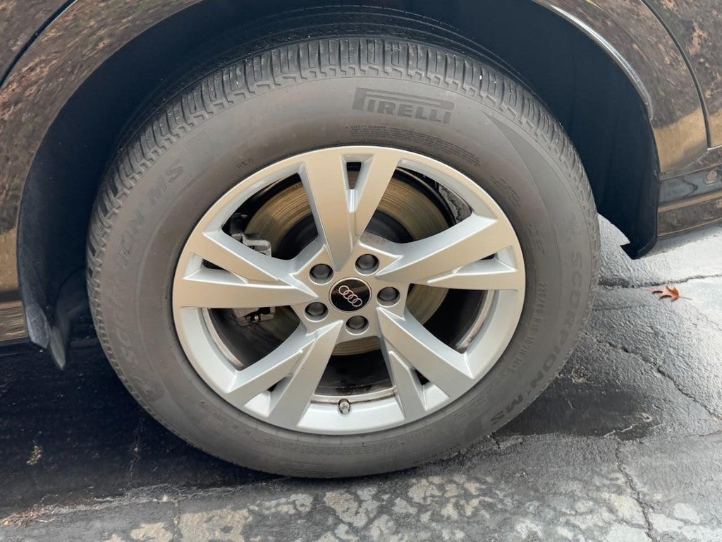 2025 Audi Q5 Premium 2.0 TFSI quattro