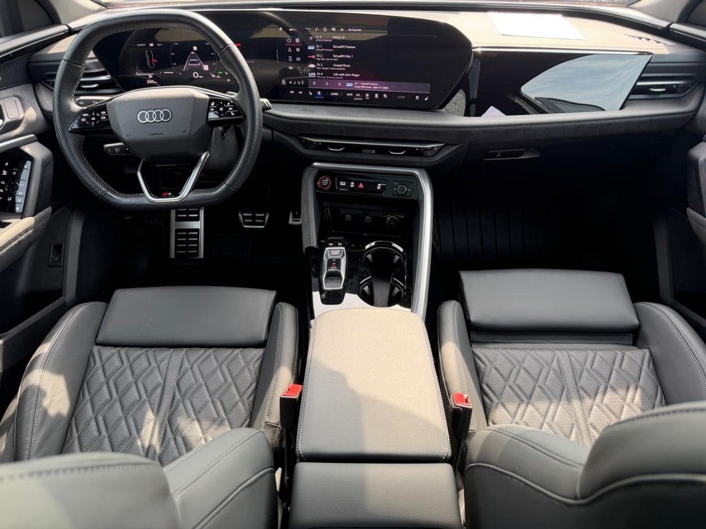 2025 Audi SQ5 Premium Plus 3.0 TFSI quattro