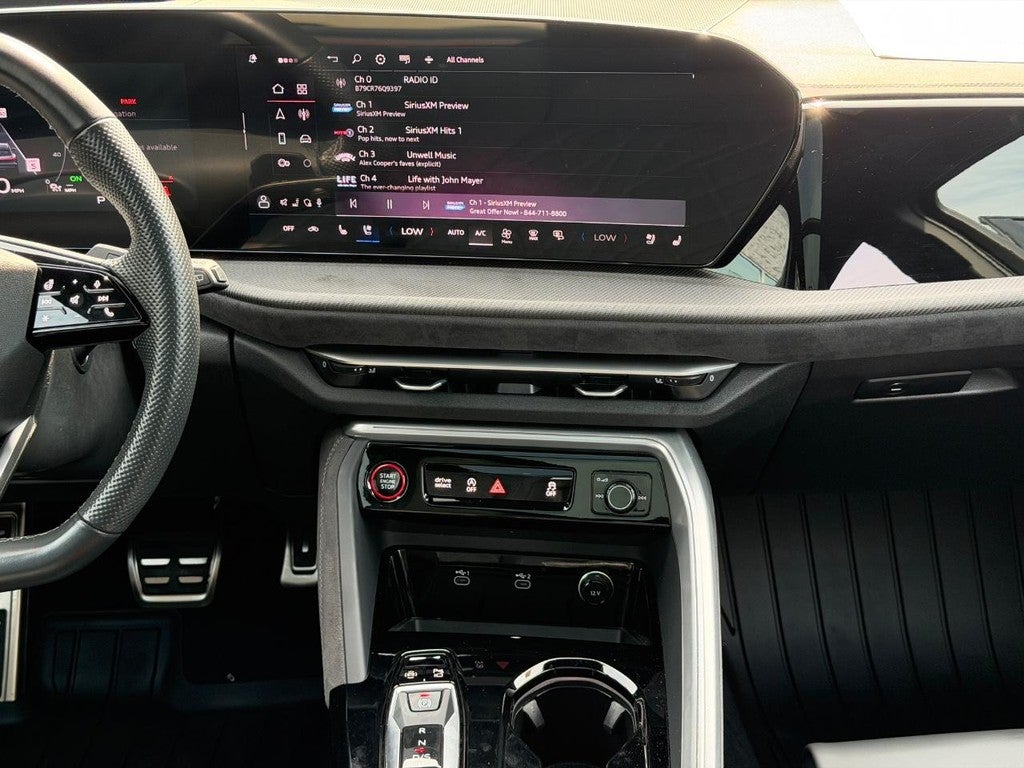 2025 Audi SQ5 Premium Plus 3.0 TFSI quattro