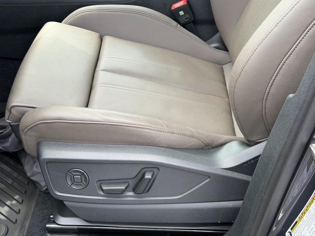 2025 Audi Q5 Premium Plus 2.0 TFSI quattro