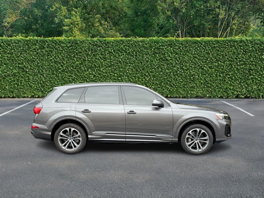 2025 Audi Q7 Premium 45 TFSI quattro