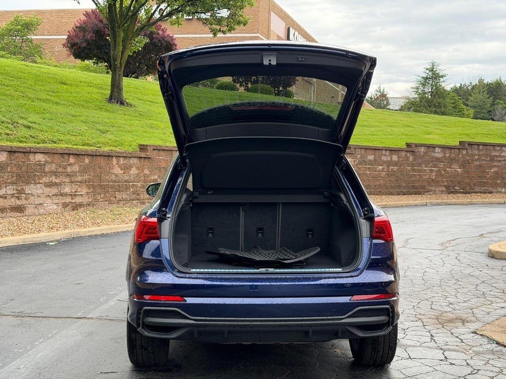 2023 Audi Q3 S line Premium Plus 45 TFSI quattro