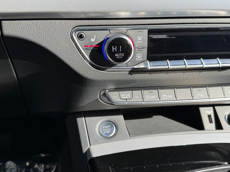 2025 Audi Q5 S line Premium 45 TFSI quattro