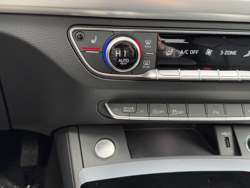 2025 Audi Q5 S line Premium 45 TFSI quattro