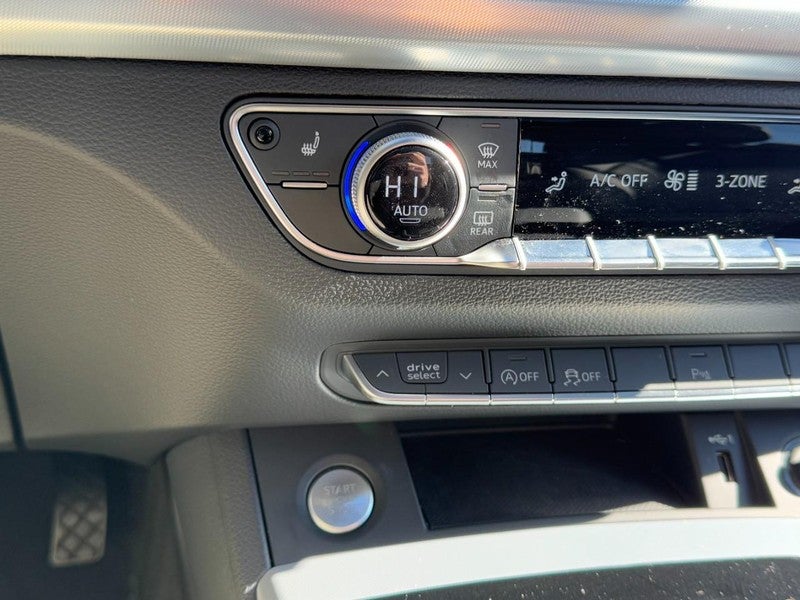 2025 Audi Q5 S line Premium 45 TFSI quattro